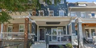 Large Sunny Eckington Three Bed/Three Bath Interior Rowhouse Condo Home Large Sunny Eckington Three Bed/Three Bath Interior Rowhouse Condo Home Gallery 1