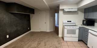Private Entry 1 Bedroom Apartment Gallery 6