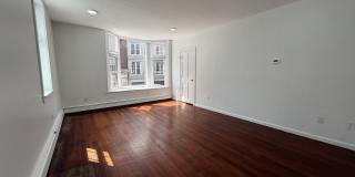 18 Bank Street Gallery 15