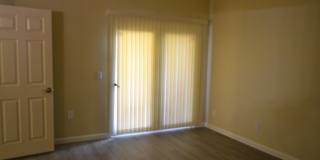 1200 E River Road Gallery 10