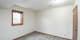 Spacious 5-Bedroom Split-Level in Southwest Sioux Falls with 4-Season Room & Fenced Yard! Gallery 34