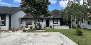 1392 Riverside Circle Gallery 2