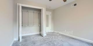 724 S Hanover St Gallery 16