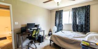 6 Bedroom 3.5 Bathroom Tri-Level Home In Tempe close to ASU Gallery 37
