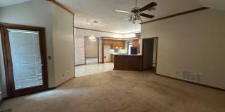 4 Bed, 2.5 Bath Brick home with 2 car garage Gallery 26