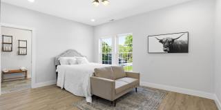 4623 Rookwood Avenue Gallery 37