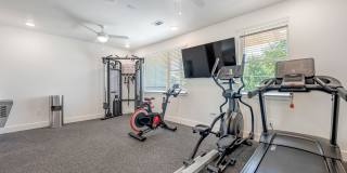 East 9th Apartments Gallery 15