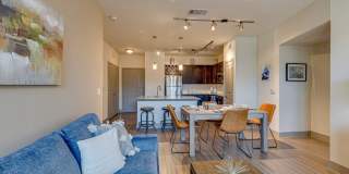 Quadrangles on Twenty Gallery 32