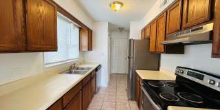 Cute 2-story home 2 bedroom 2 1/2 bath with a 1 car garage off Pisgah Church road NW Greensboro Gallery 18