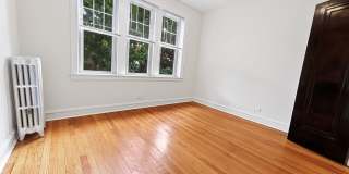 Bright and Sunny Updated 3-bed/1-bath near Loyola Gallery 11
