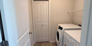 Newer single level 3 bed 2 bath home in NE Salem Gallery 10