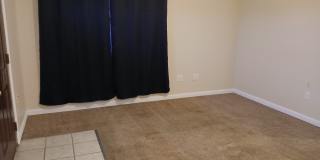 211-4 Greenbriar Rd Gallery 1