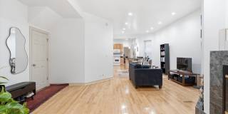 5739 N Winthrop Avenue Gallery 17