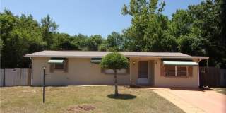 28 N Davis Street Gallery 1