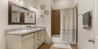 3213 ANNUNCIATION Street Gallery 13