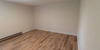 Charming and Spacious South Side 3-Bedroom Duplex Gallery 28