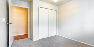 Pine Ridge Apartment Homes Gallery 32