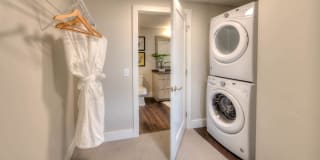 Theo Apartments Gallery 13