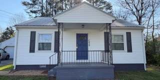 Charming 2 Bedroom 1 Bath house Gallery 1