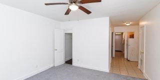 430 MELLON Street SE Gallery 4