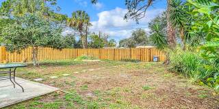 Beautifully remodeled, 1,332-square foot 3 bedroom/ 2½ bath/ home Gallery 28
