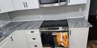 Large Brick 7 bedroom home Gallery 45