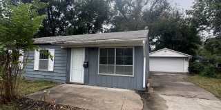217 SE Carnahan Pl 217 SE Carnahan Pl Gallery 1