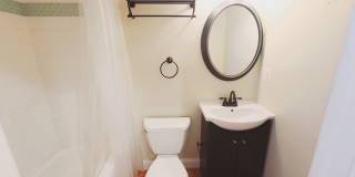 432 E Clement St Gallery 21