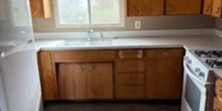 225 Miriam - Unit B Gallery 1