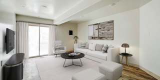 Newly Remodeled 3 Bed / 2 Bath on Vulcan Ave  Close To Moonlight Beach! Gallery 1