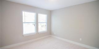 Updated 2-Story Townhome in Prime North Austin Gallery 15