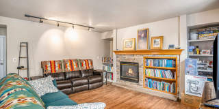 Beautiful 4 Bed, 3.5 Bath Home in Grant Ranch Neighborhood! Gallery 5