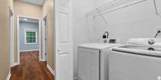 4Bd/ 2Bath Ranch Style home mins from Downtown Burlington 4Bd/ 2Bath Ranch Style home mins from Downtown Burlington Gallery 21