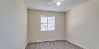 Gorgeous 2 Story Home Fully Upgraded – Move-In Ready!- 4 bedroom 3 bath Gallery 15