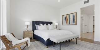 1604 Rivington Gallery 32