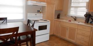 Charming Chapel Hill Cottage Near UNC with Spacious Backyard Charming Chapel Hill Cottage Near UNC with Spacious Backyard Gallery 5
