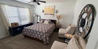 Room in 2 Bedroom Home at Mill Creek Pl Gallery 13