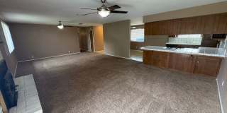 Available NOW Spacious Home for Rent! Gallery 13