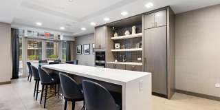 15 Morris Avenue Gallery 33