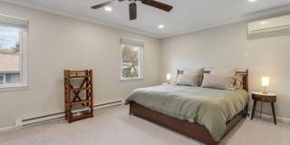 542 Nagle Street Gallery 13