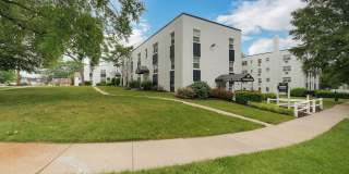 Laurel Court Apartments Gallery 11