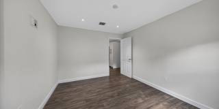 410 NE 34TH Street Gallery 28