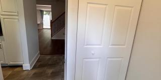 5633 INDEPENDENCE Circle Gallery 2