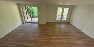 *DREAM LOCATION* 6BR Completely Renovated Duplex Gallery 60
