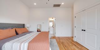 979 Montague Place Gallery 25