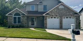 4574 WHITE OAK Lane Gallery 1