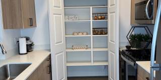 The Crest at Skyline Now offering up to 8 weeks FREE rent! Call today to schedule your tour: (480) 390-5392 Gallery 5