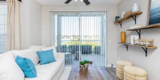 Lake House Apartments Gallery 35