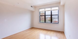 1111 Belle Pre Gallery 21