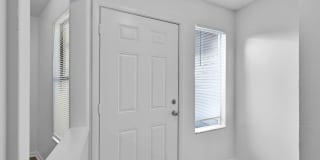 Newly Renovated Beautiful 2 Bedroom Home Gallery 6